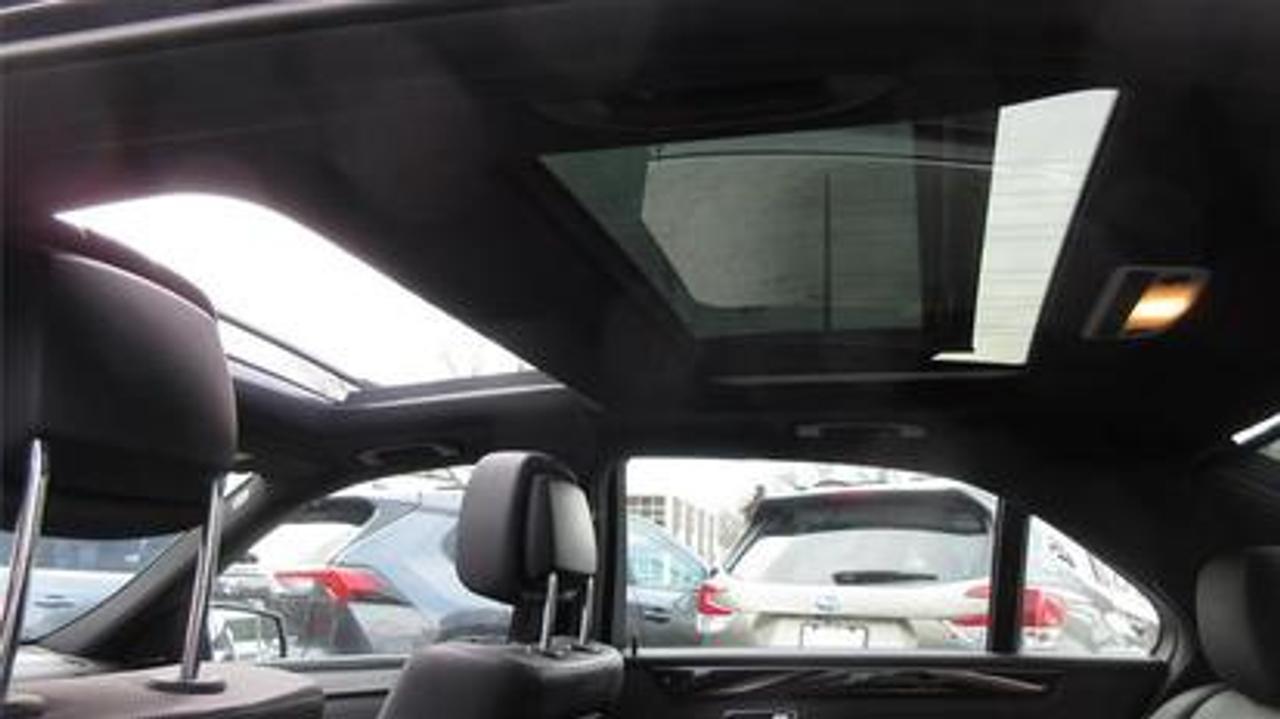 2013 Mercedes-Benz E550 4Matic Photo