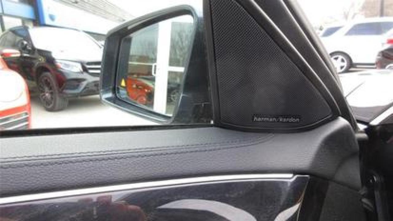 2013 Mercedes-Benz E550 E550 4Matic - Photo #17