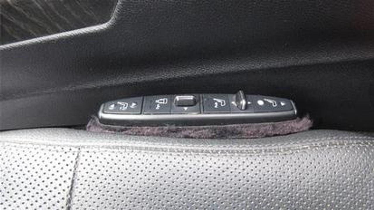 2013 Mercedes-Benz E550 4Matic Photo