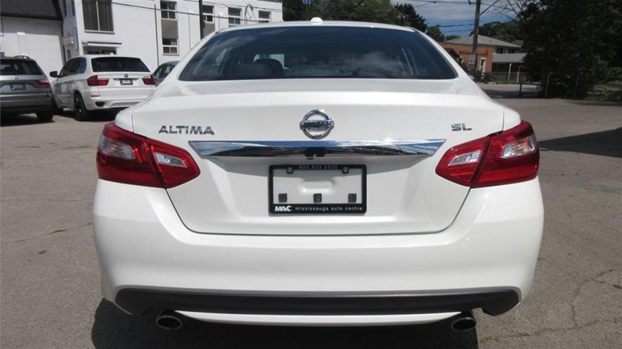 2017 Nissan Altima 2.5 SL - Photo #6