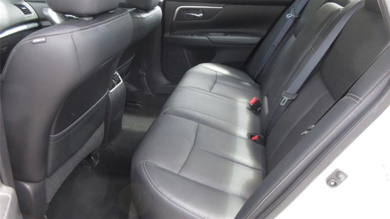 2017 Nissan Altima 2.5 SL - Photo #14