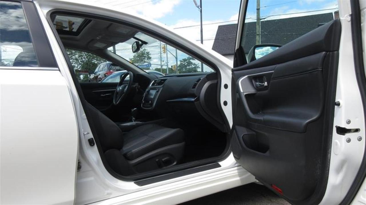 2017 Nissan Altima 2.5 SL - Photo #24