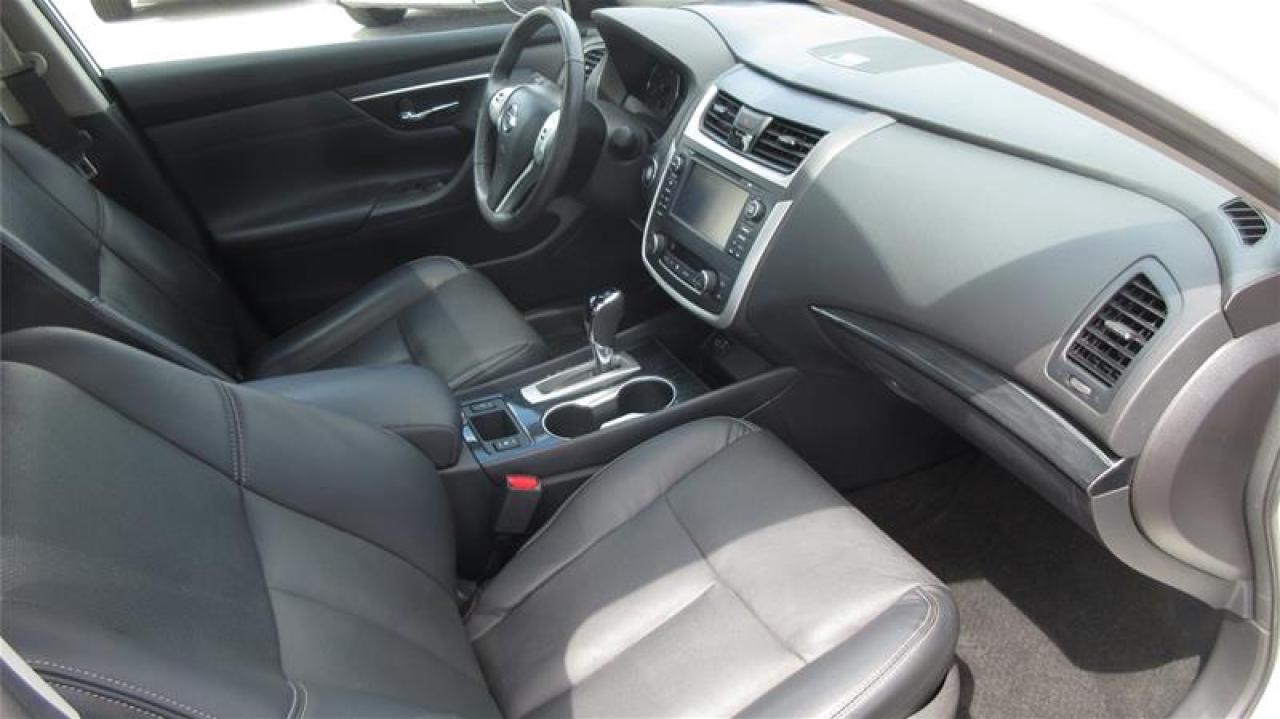 2017 Nissan Altima 2.5 SL - Photo #28