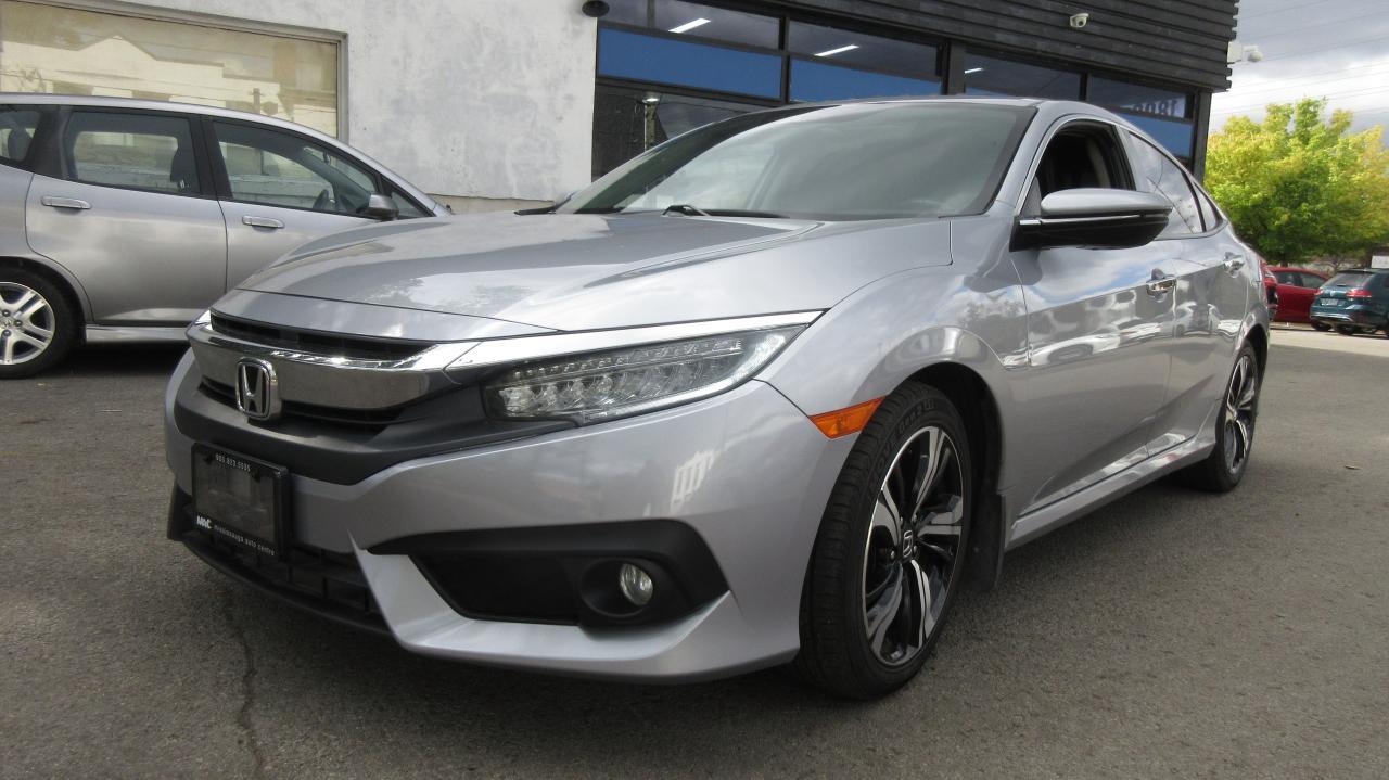 2018 Honda Civic Touring CVT - Photo #1