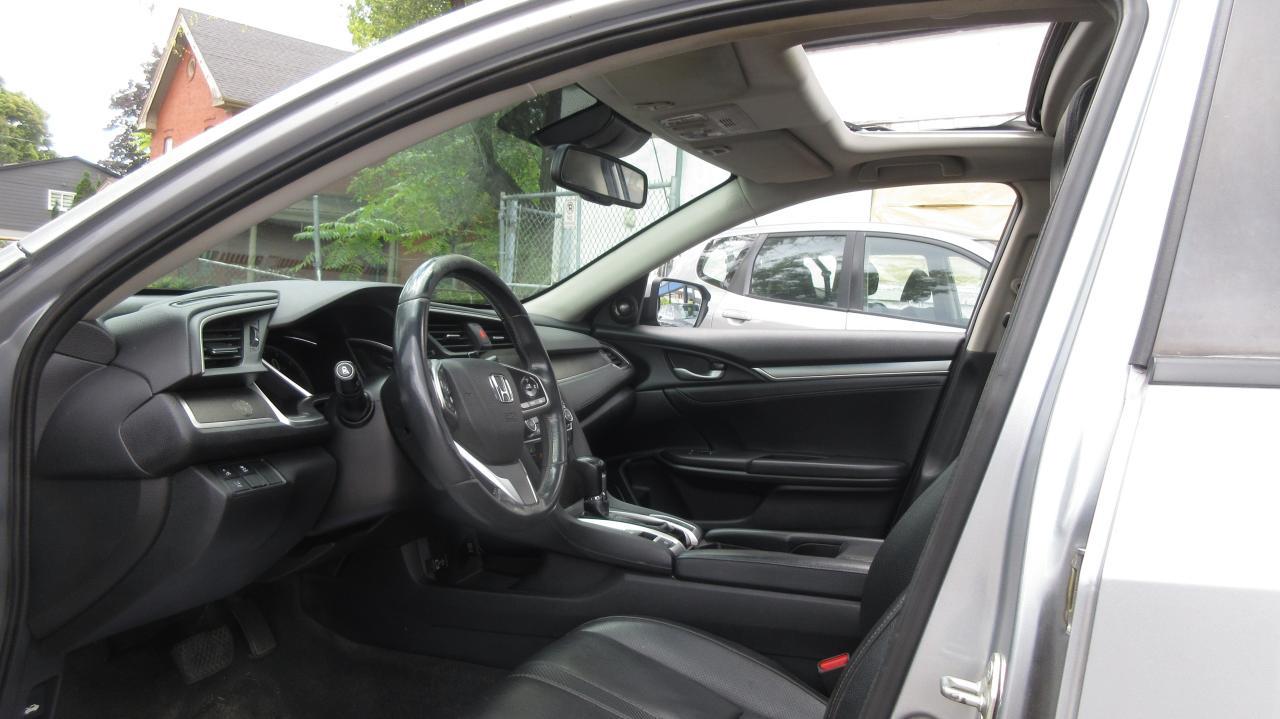 2018 Honda Civic Tourisme CVT - Photo #8