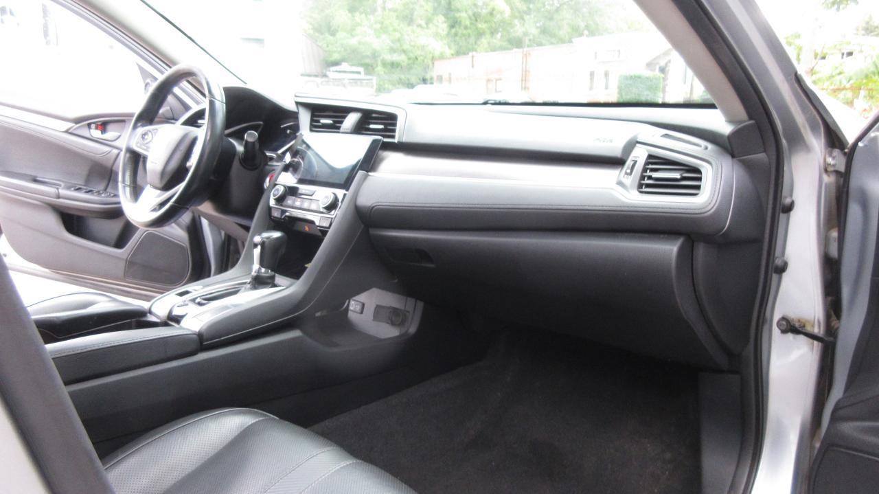 2018 Honda Civic Tourisme CVT - Photo #12