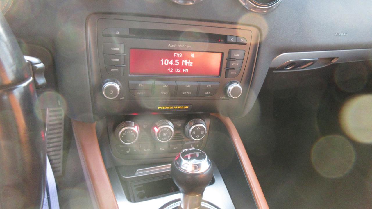 2013 Audi TT Roadster 2 portes quattro 2,0T - Photo #16