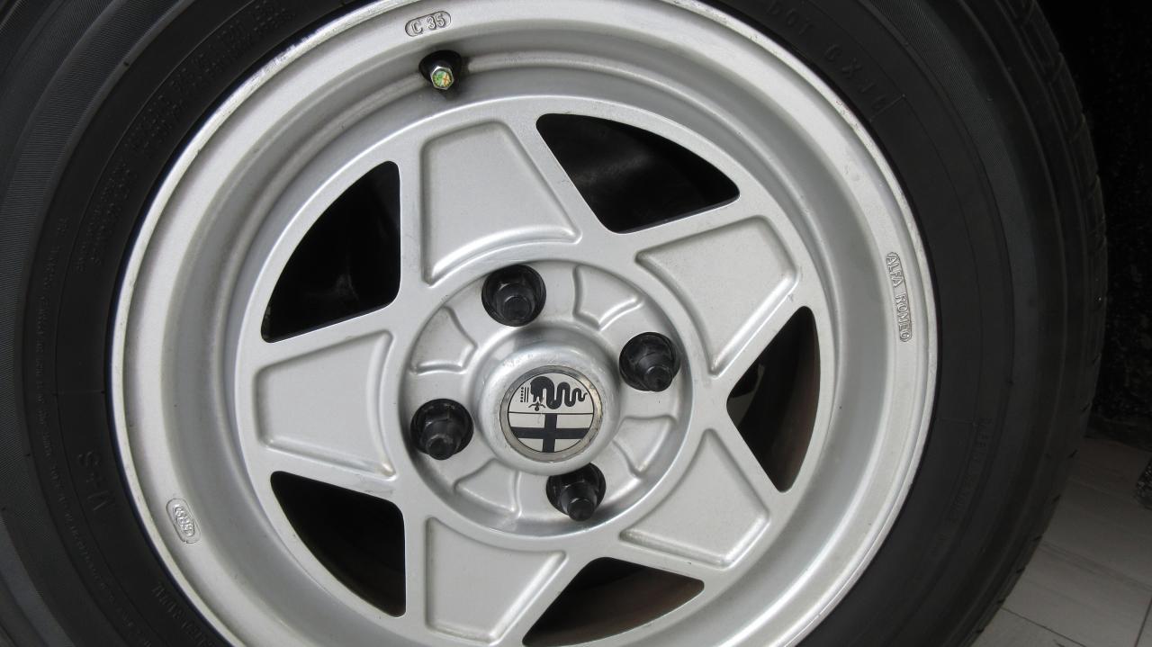 1988 Alfa Romeo Spider InjectionGraduate Spyder - Photo #18