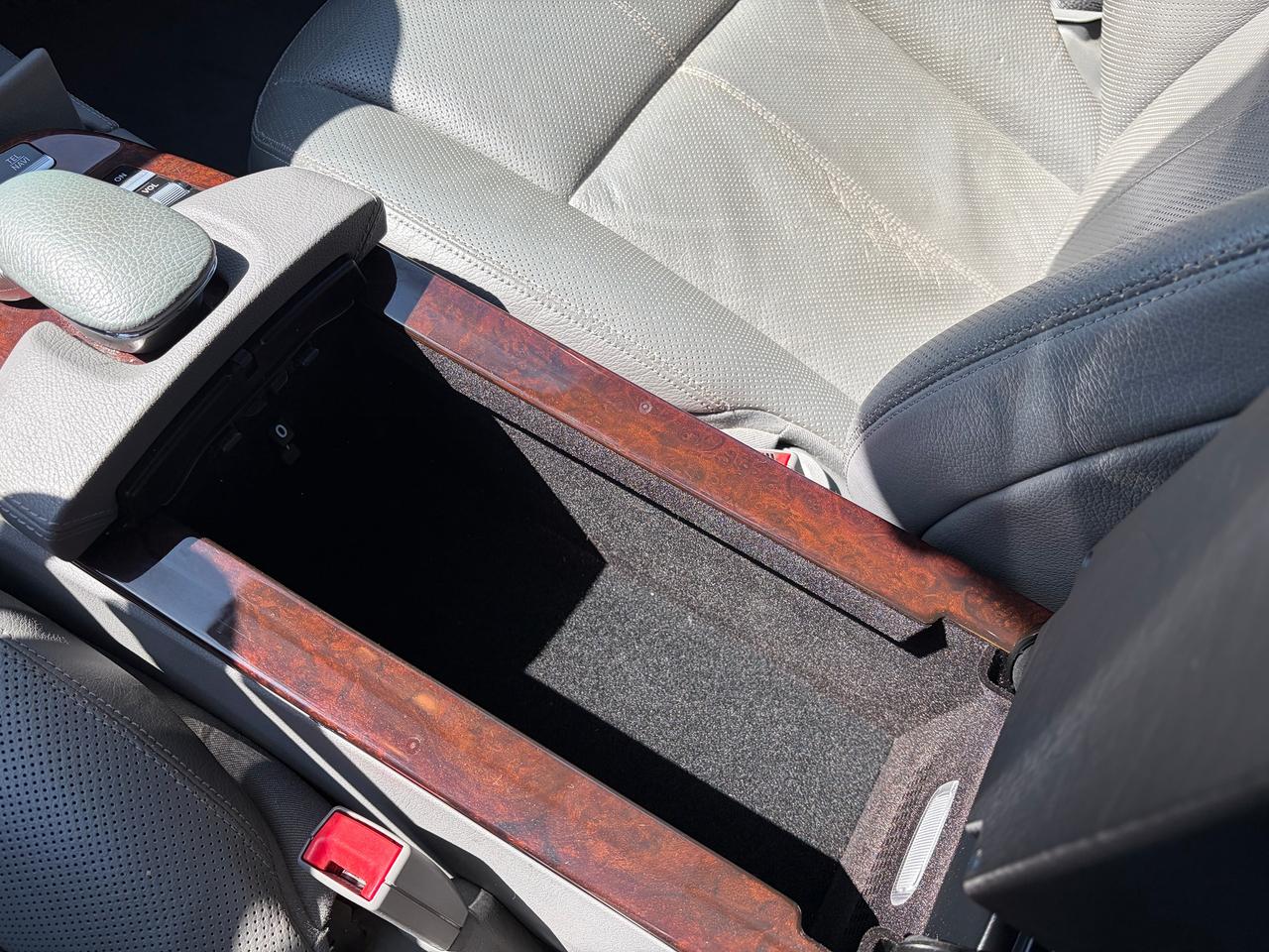 2009 Mercedes-Benz S-Class 5.5L V8 Photo
