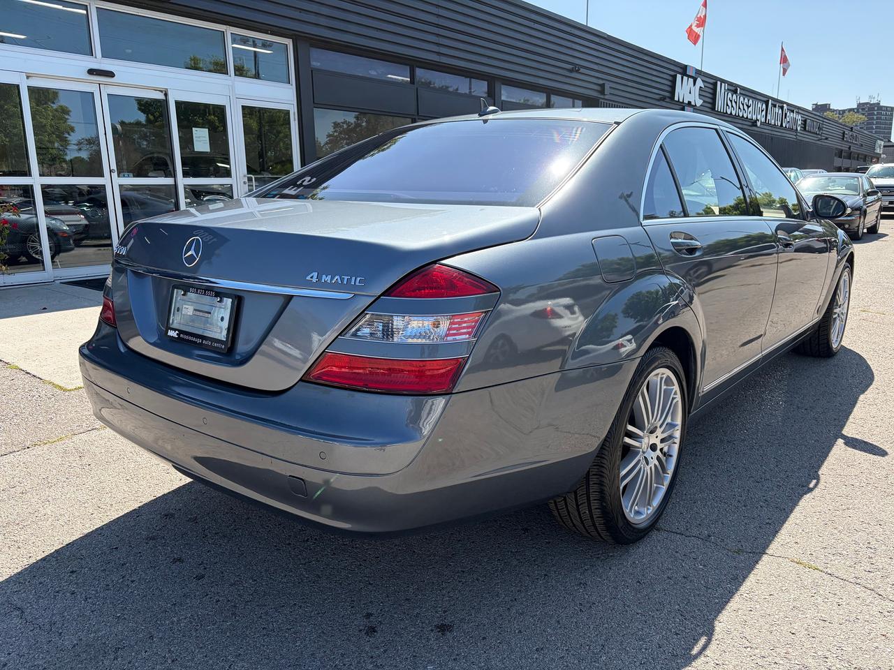 2009 Mercedes-Benz S-Class 5.5L V8 Photo