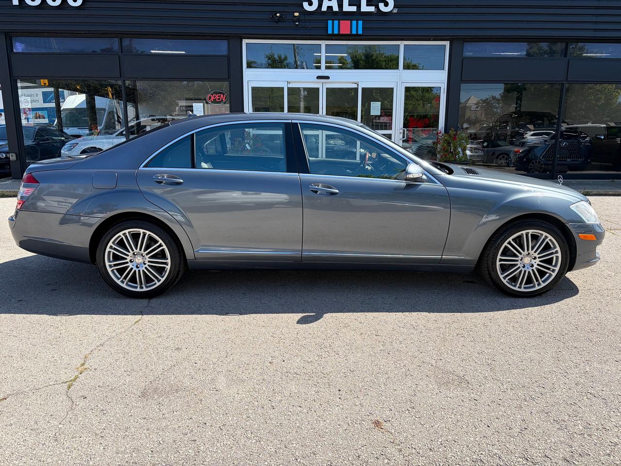 2009 Mercedes-Benz S-Class 5.5L V8 Photo
