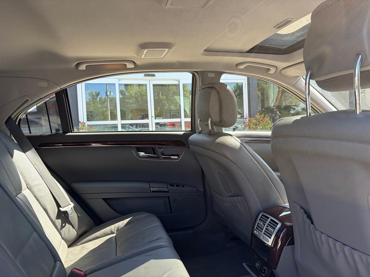 2009 Mercedes-Benz S-Class 5.5L V8 Photo
