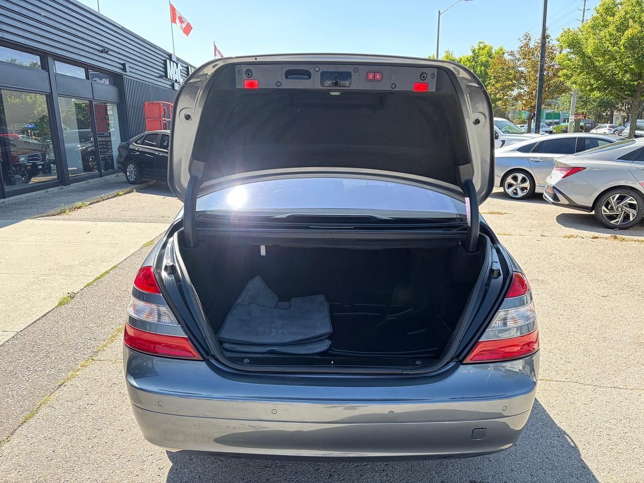 2009 Mercedes-Benz S-Class 5.5L V8 Photo