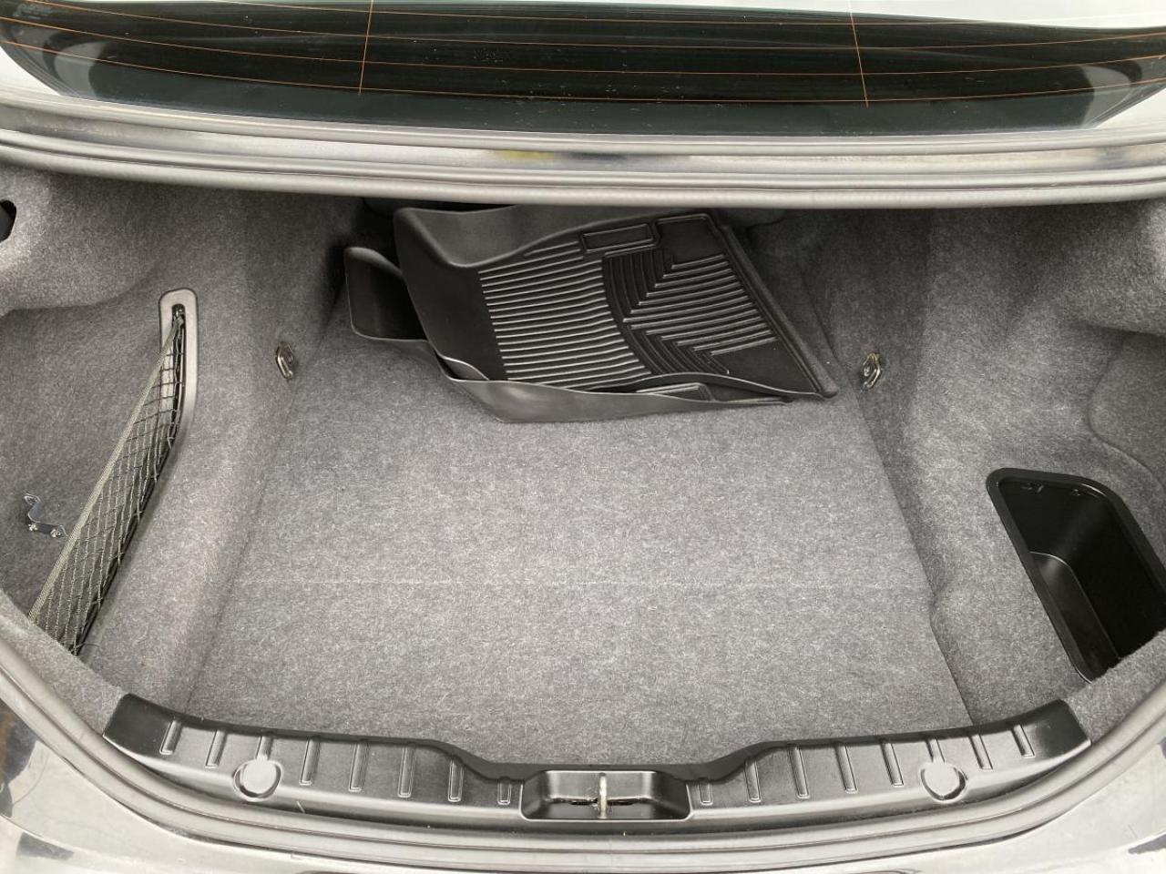 2011 BMW 535 Traction intégrale xDrive 535i Berline 4 portes - Photo #11