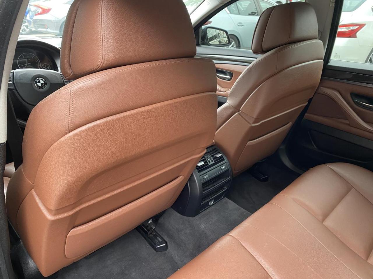 2011 BMW 535 Traction intégrale xDrive 535i Berline 4 portes - Photo #15