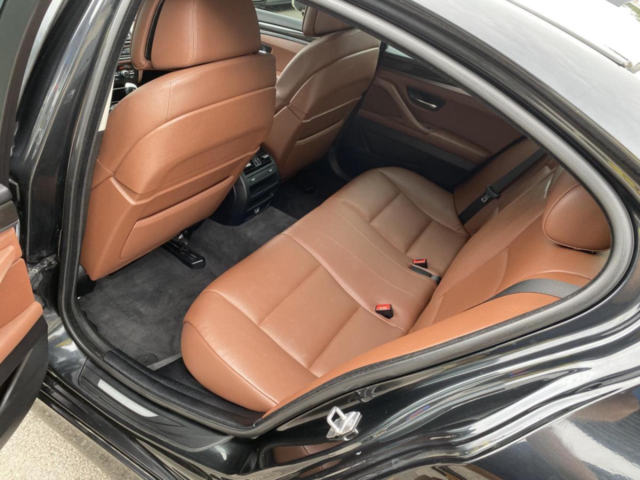 2011 BMW 535 Traction intégrale xDrive 535i Berline 4 portes - Photo #13