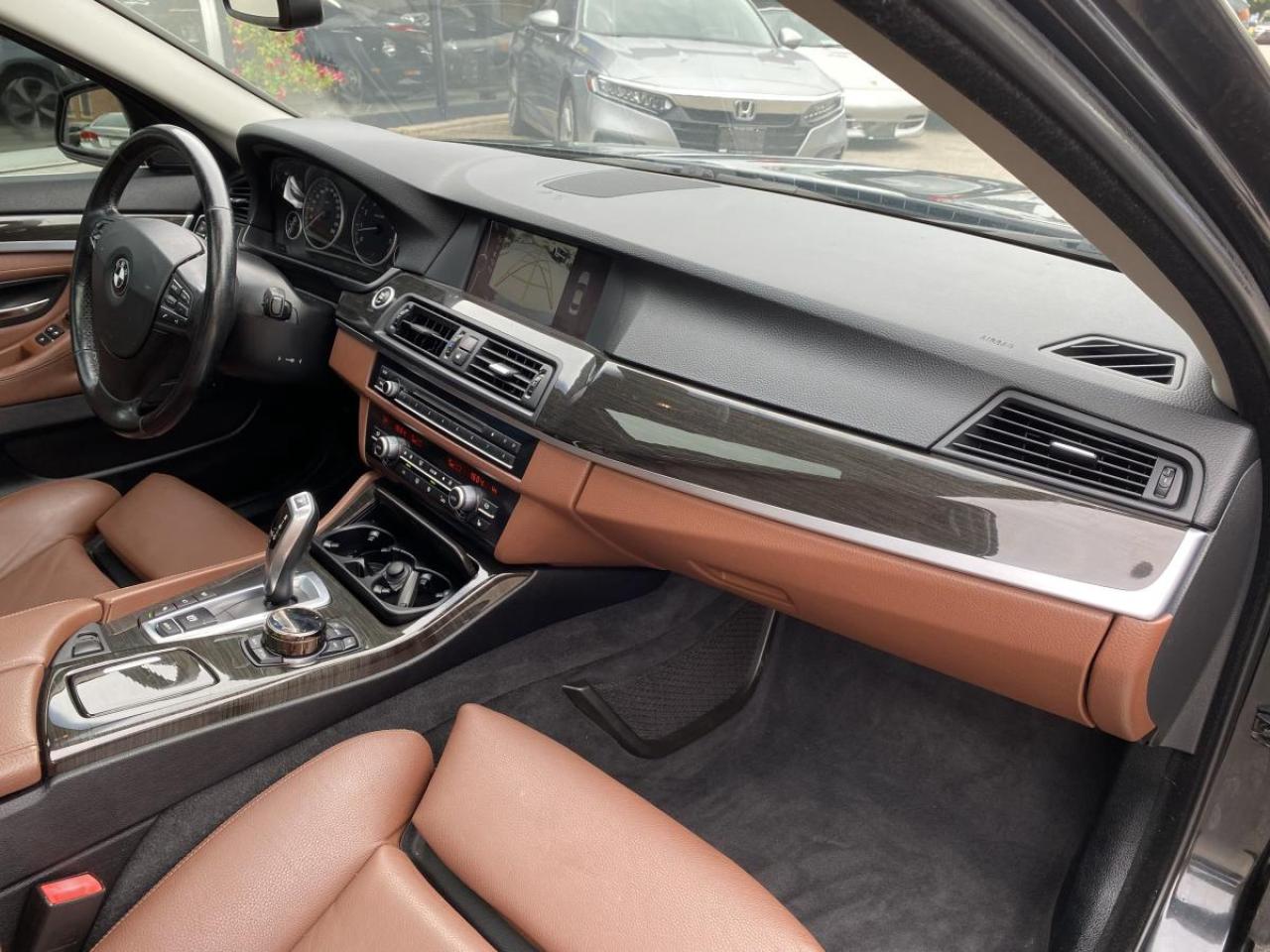 2011 BMW 535 Traction intégrale xDrive 535i Berline 4 portes - Photo #28