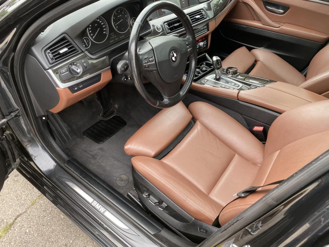 2011 BMW 535 Traction intégrale xDrive 535i Berline 4 portes - Photo #33