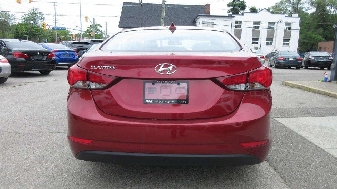 2016 Hyundai Elantra Berline 4 portes, boîte automatique, GL - Photo #6