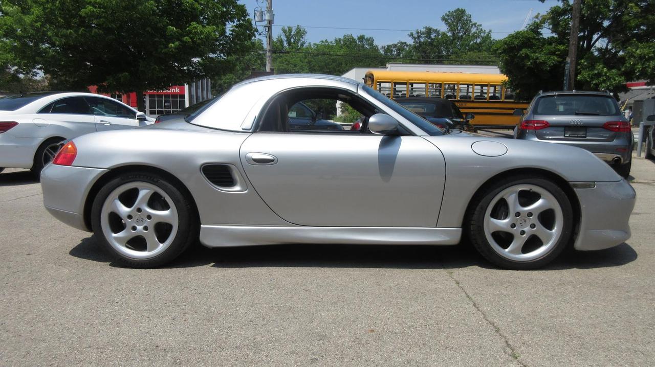 2002 Porsche Boxster  Photo