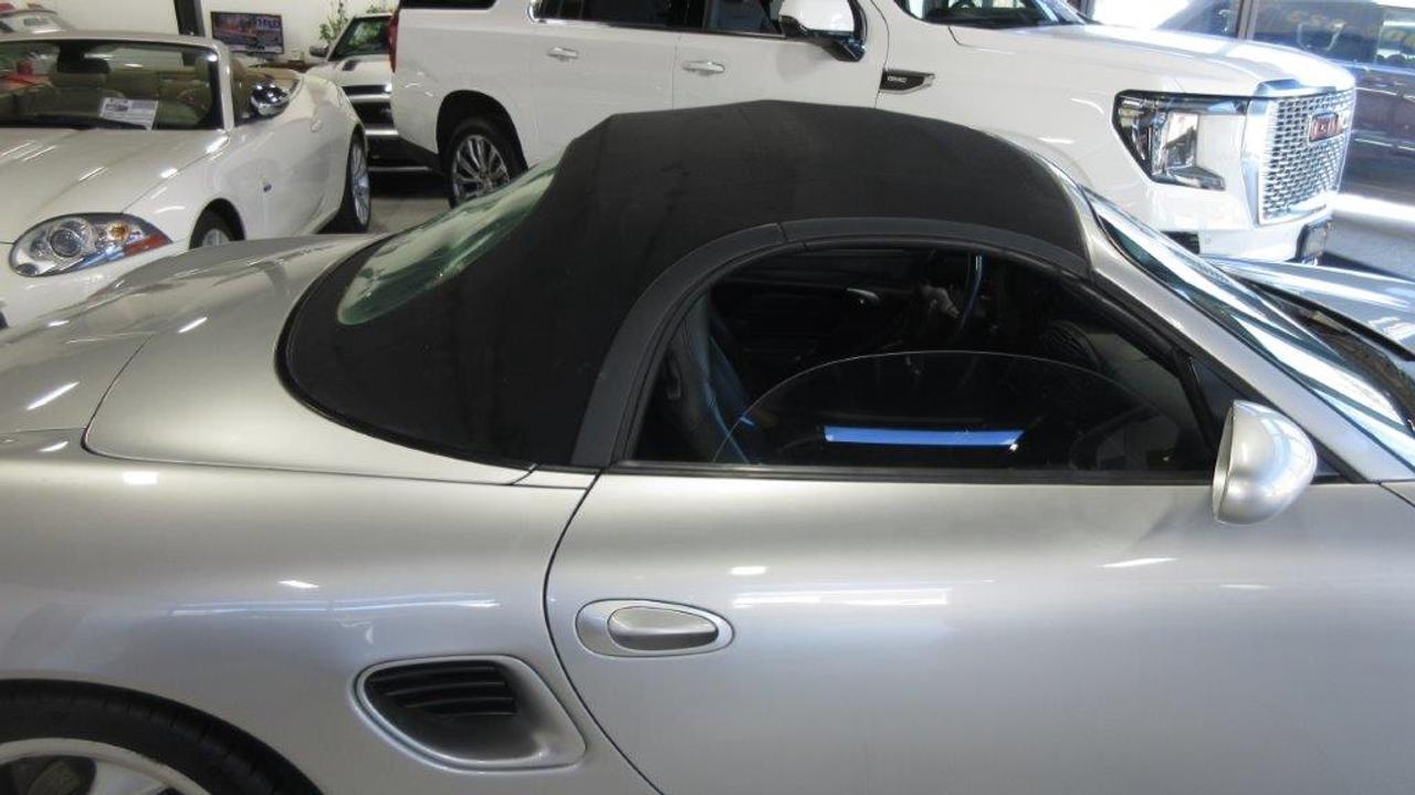 2002 Porsche Boxster  Photo