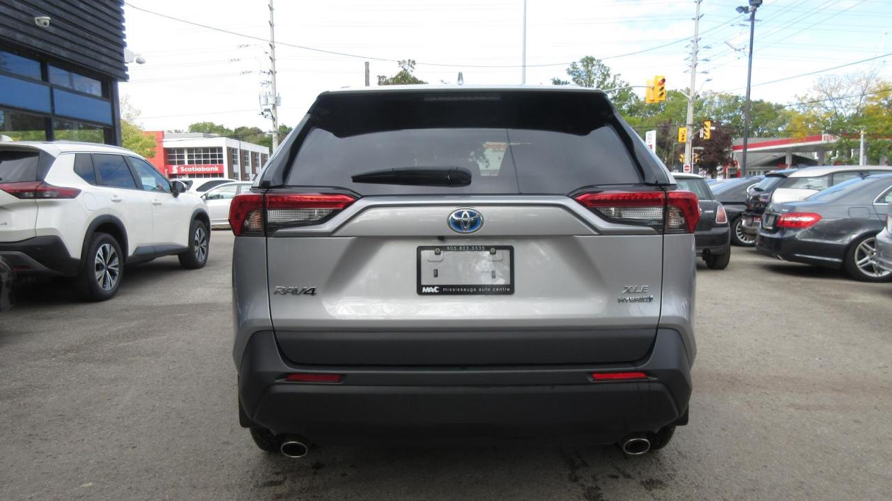 2020 Toyota RAV4 Hybride XLE TI - Photo #5
