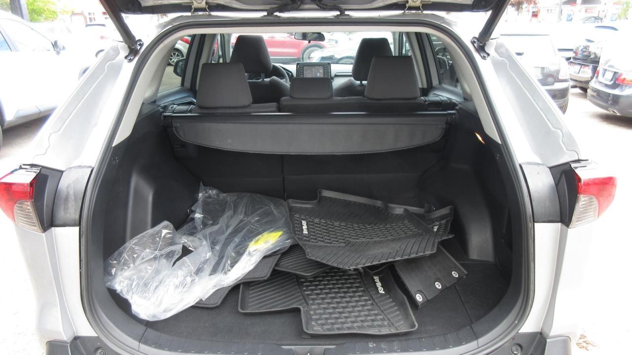 2020 Toyota RAV4 Hybride XLE TI - Photo #23