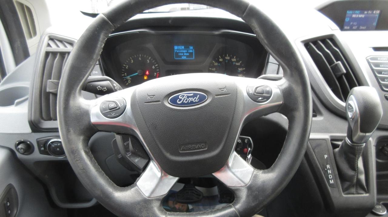 2016 Ford Transit Cargo Van T-150 toit bas 130 po PNBV de 8 600 lb porte couli - Photo #4