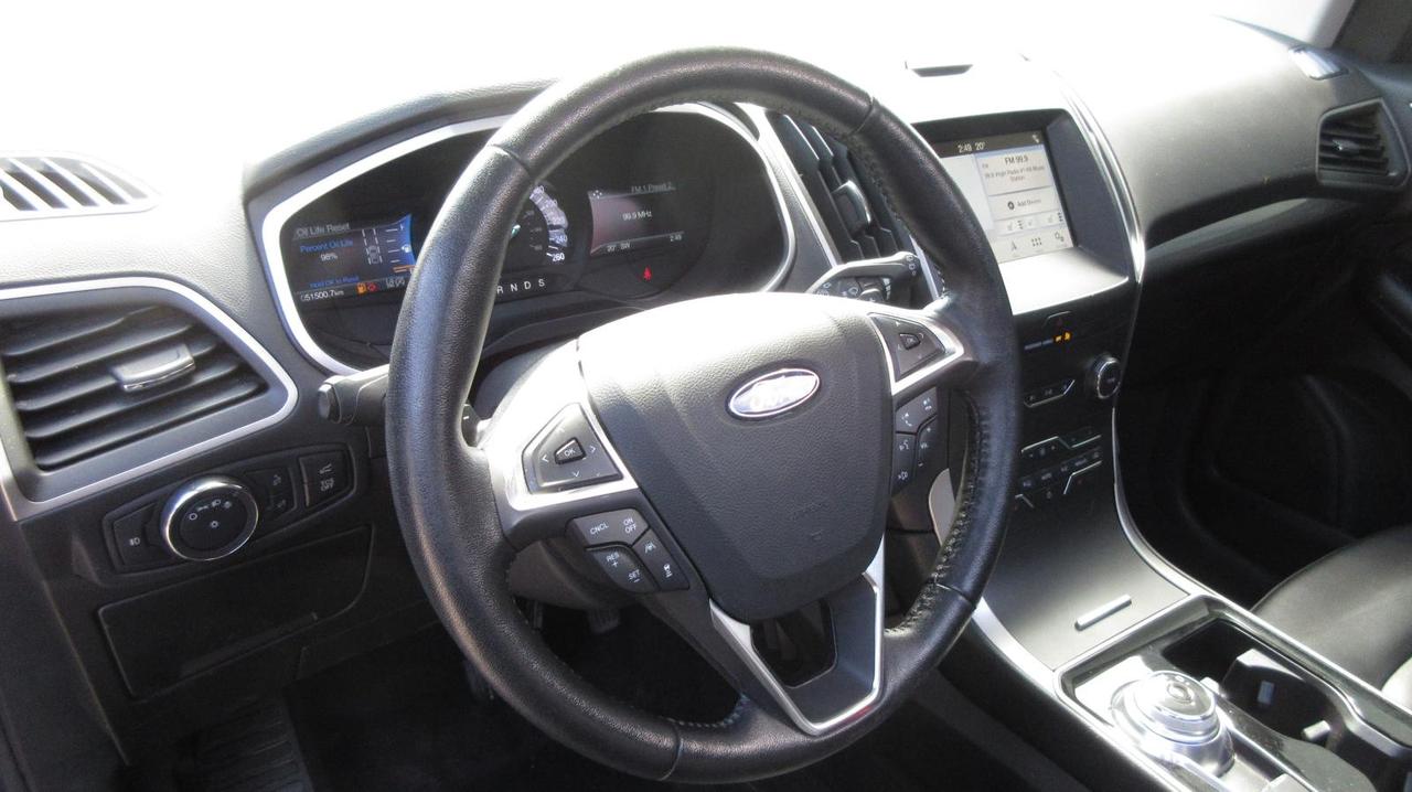 2019 Ford Edge SEL AWD Photo