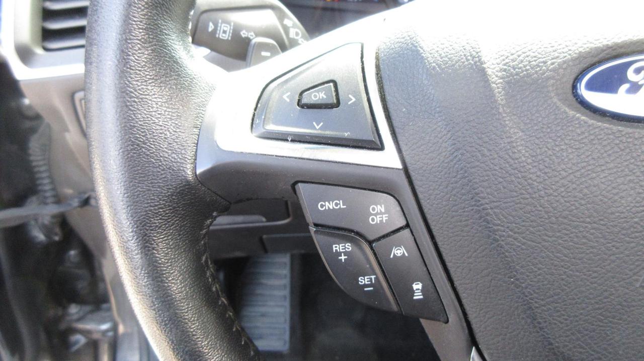 2019 Ford Edge SEL AWD Photo