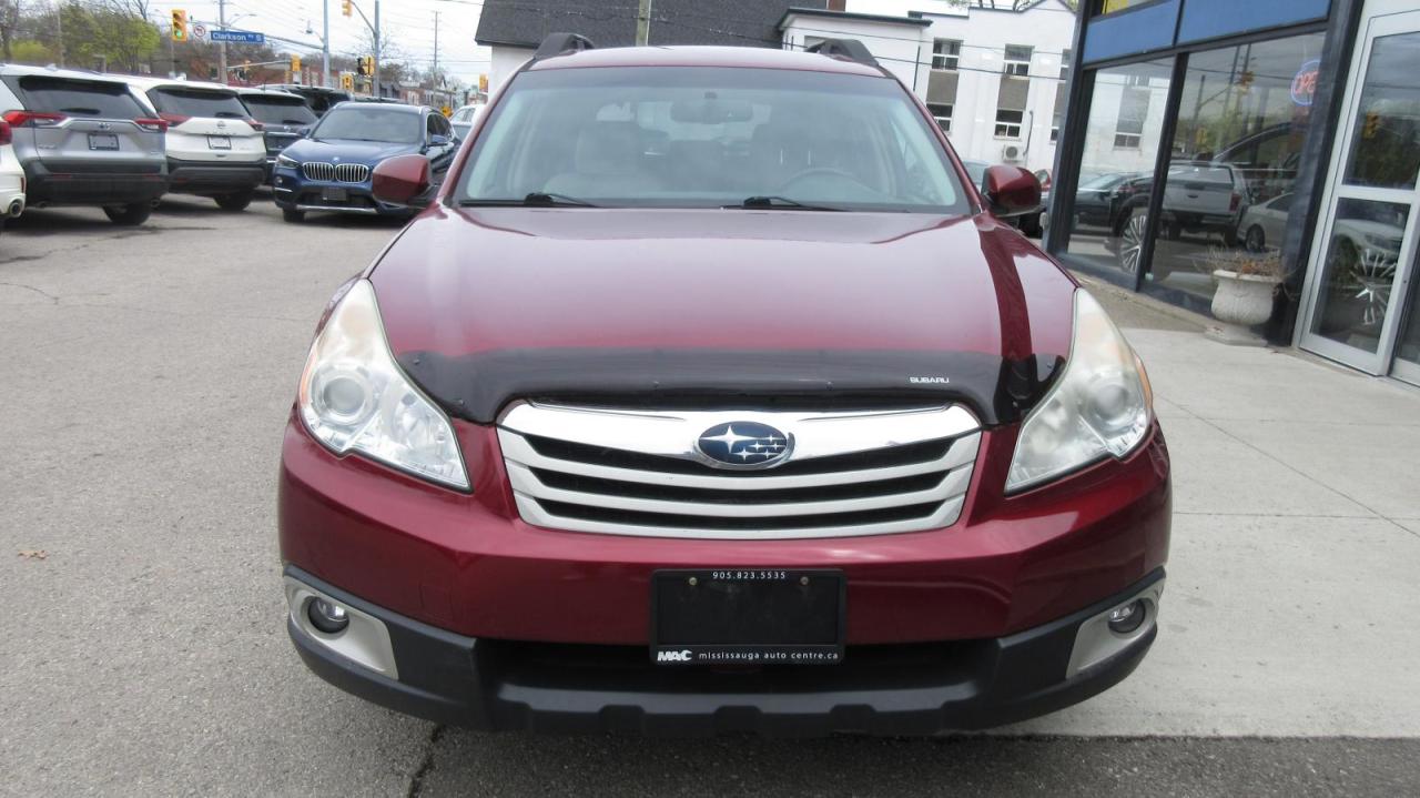 2011 Subaru Outback 5dr Wgn CVT 2.5i Sport w/Limited Pkg Photo2