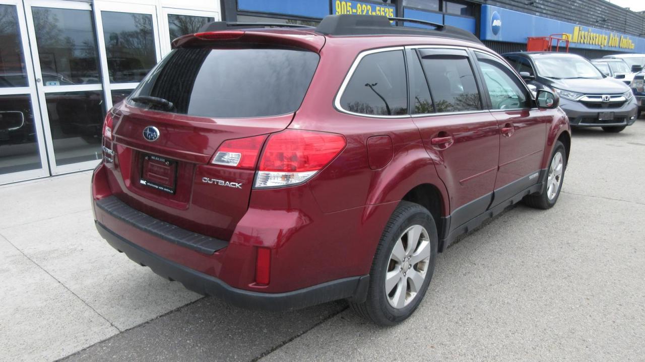 2011 Subaru Outback 5dr Wgn CVT 2.5i Sport w/Limited Pkg - Photo #7