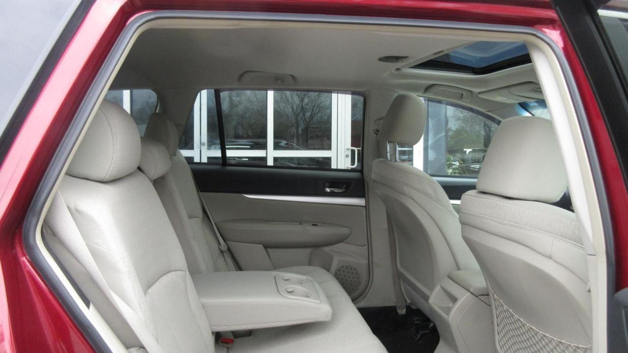 2011 Subaru Outback 5dr Wgn CVT 2.5i Sport w/Limited Pkg - Photo #15
