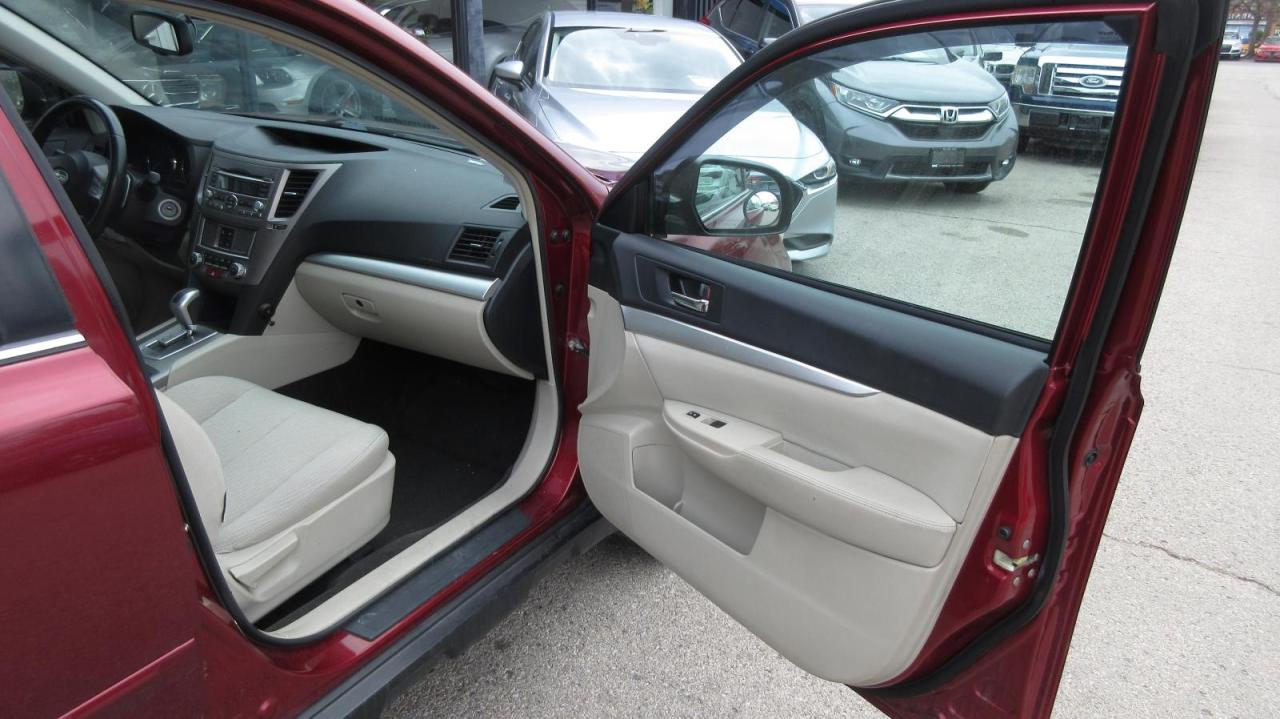 2011 Subaru Outback 5dr Wgn CVT 2.5i Sport w/Limited Pkg - Photo #19