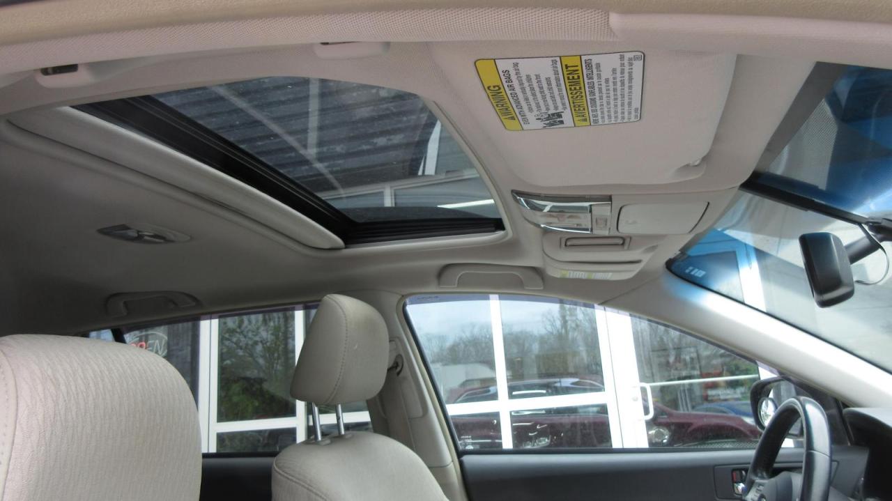 2011 Subaru Outback 5dr Wgn CVT 2.5i Sport w/Limited Pkg - Photo #24