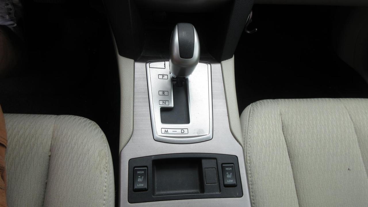 2011 Subaru Outback 5dr Wgn CVT 2.5i Sport w/Limited Pkg - Photo #30