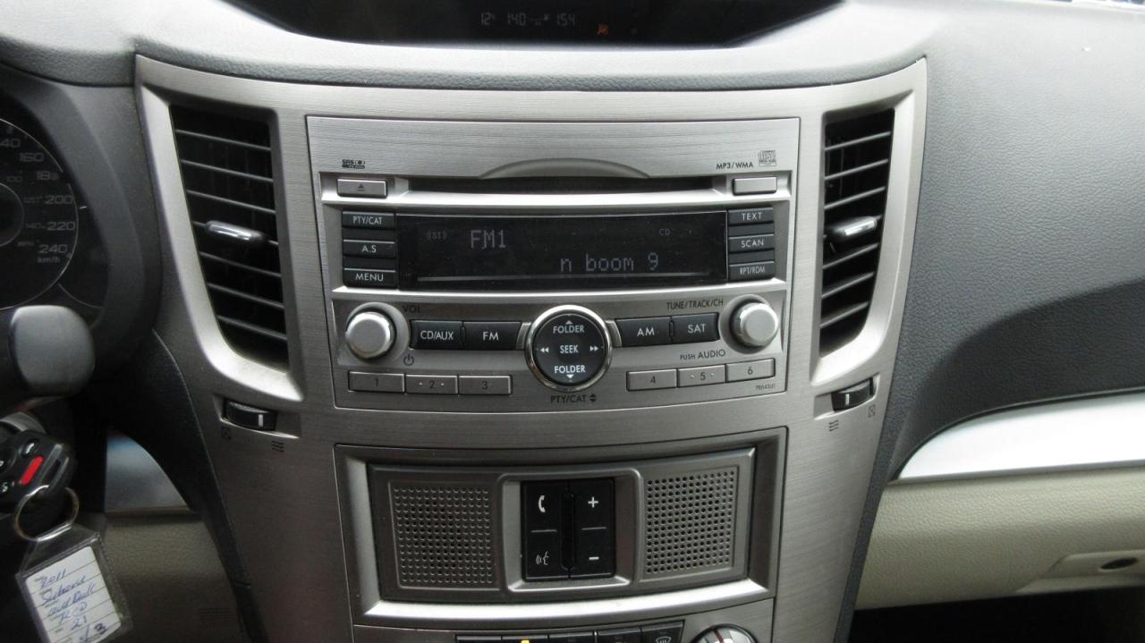 2011 Subaru Outback 5dr Wgn CVT 2.5i Sport w/Limited Pkg - Photo #31