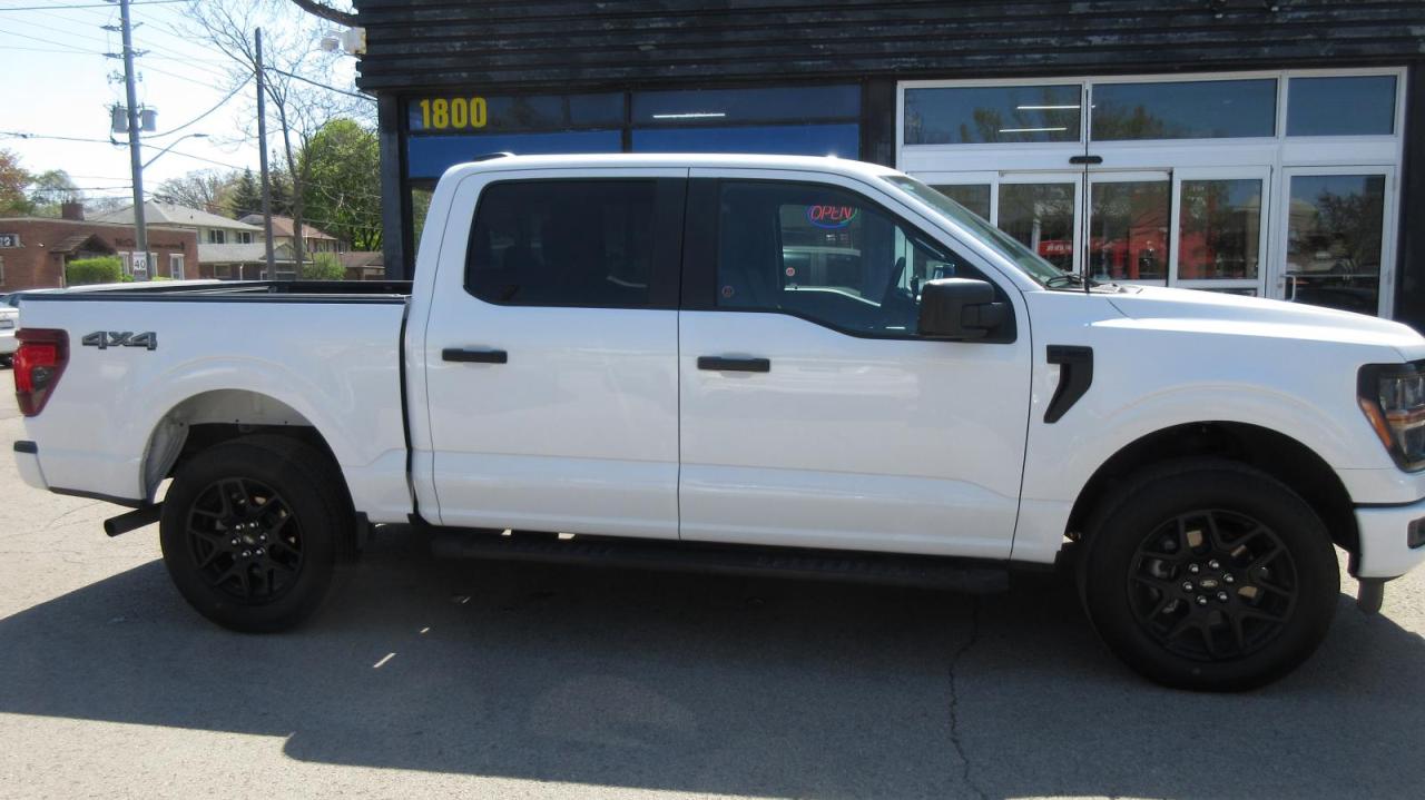 2024 Ford F-150 STX 4WD SuperCrew 5.5' Box - Photo #4
