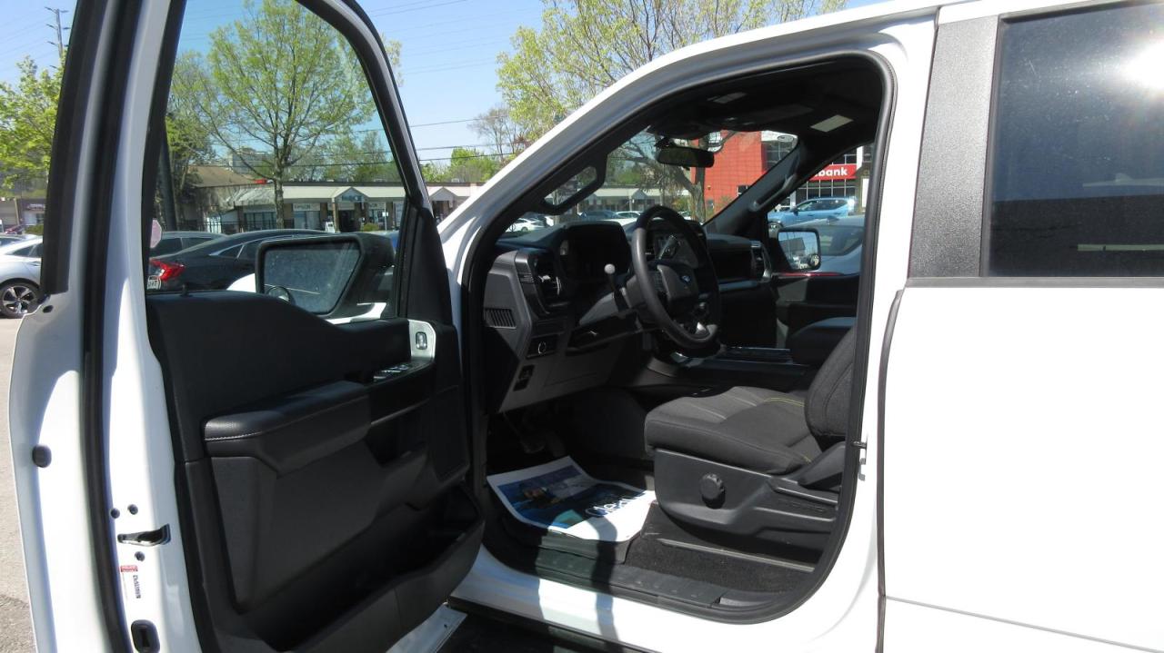 2024 Ford F-150 STX 4WD SuperCrew 5.5' Box - Photo #10