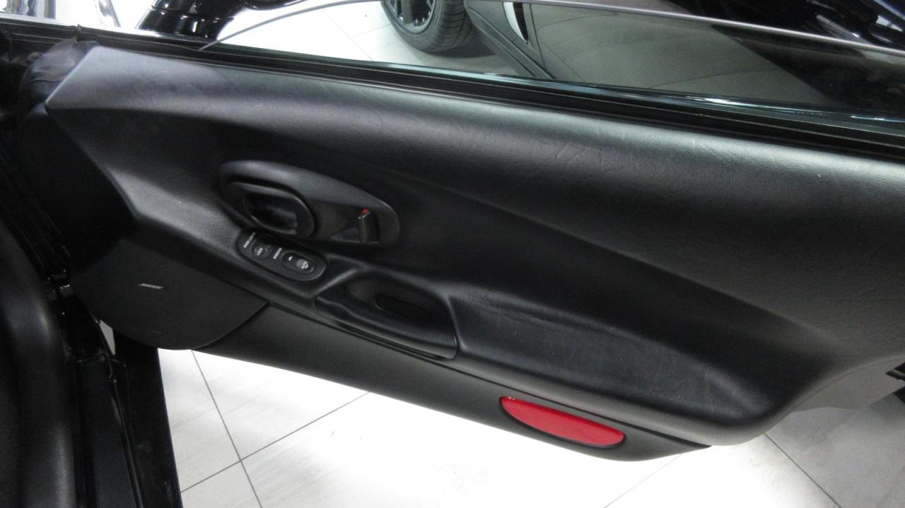 2001 Chevrolet Corvette 2dr Convertible - Photo #14