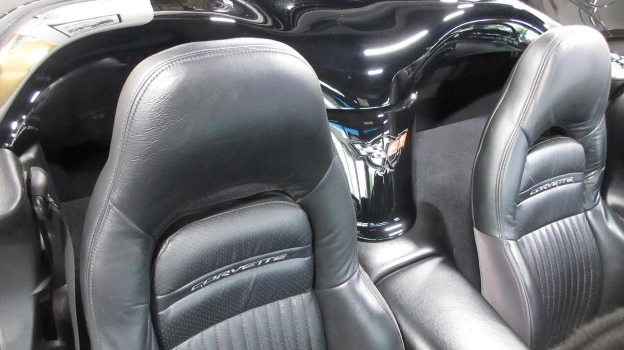 2001 Chevrolet Corvette 2dr Convertible - Photo #15