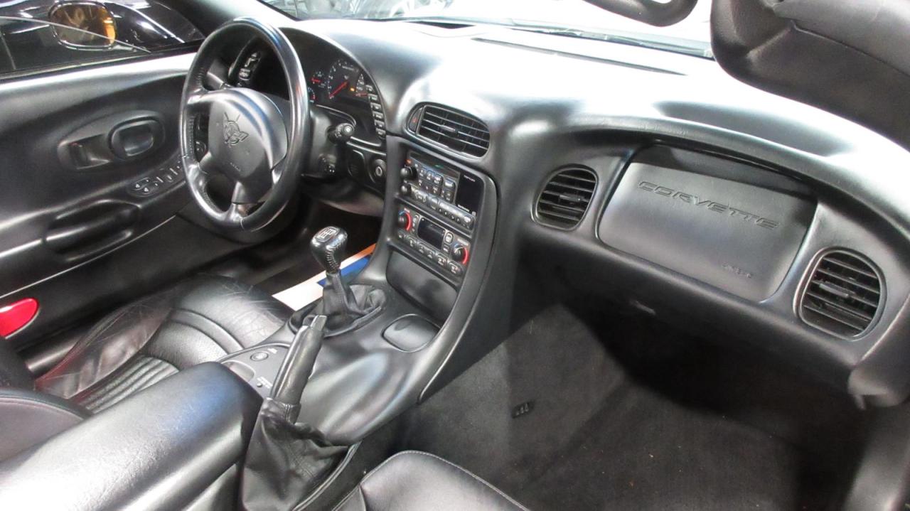 2001 Chevrolet Corvette 2dr Convertible - Photo #19