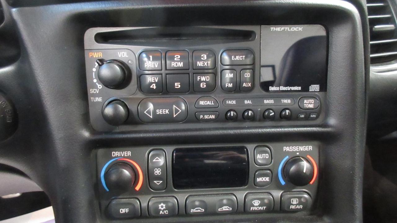 2001 Chevrolet Corvette 2dr Convertible - Photo #26