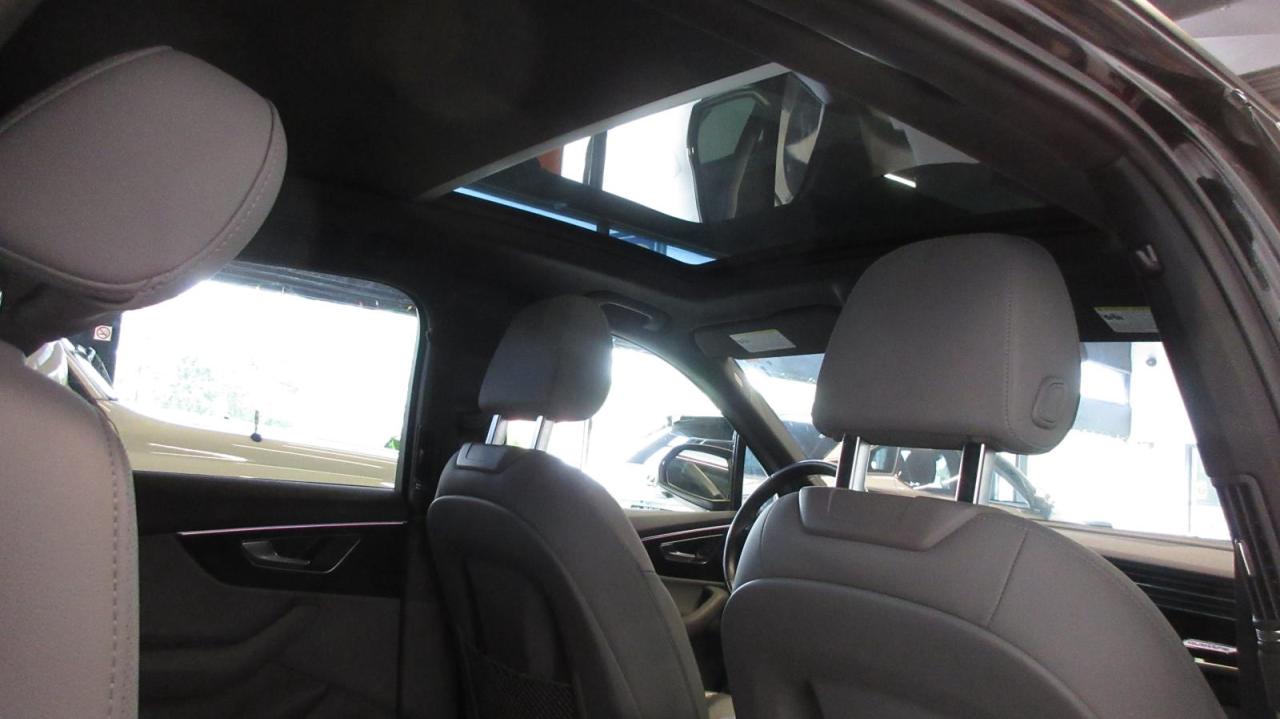 2022 Audi Q7 Progressiv 55 TFSI quattro - Photo #14