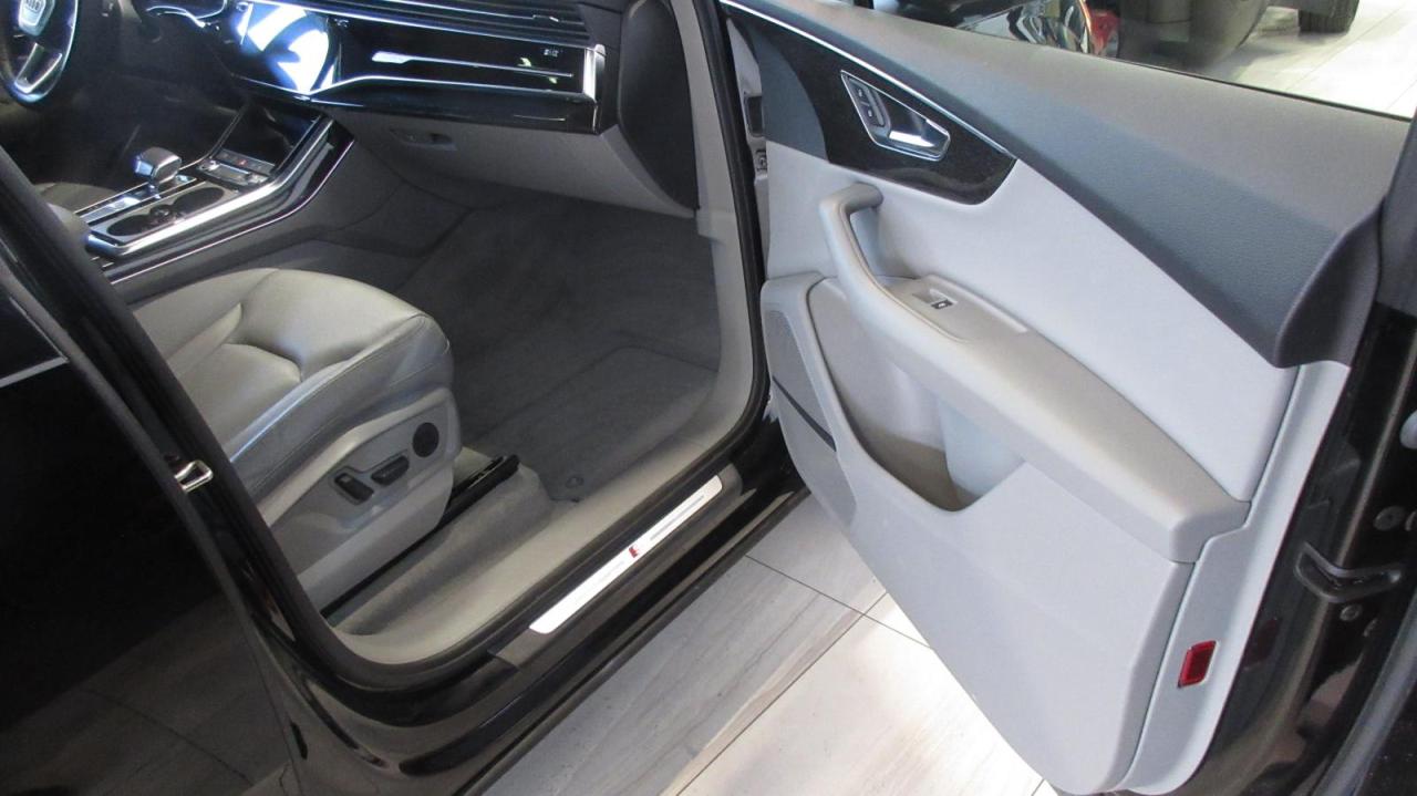 2022 Audi Q7 Progressiv 55 TFSI quattro - Photo #18