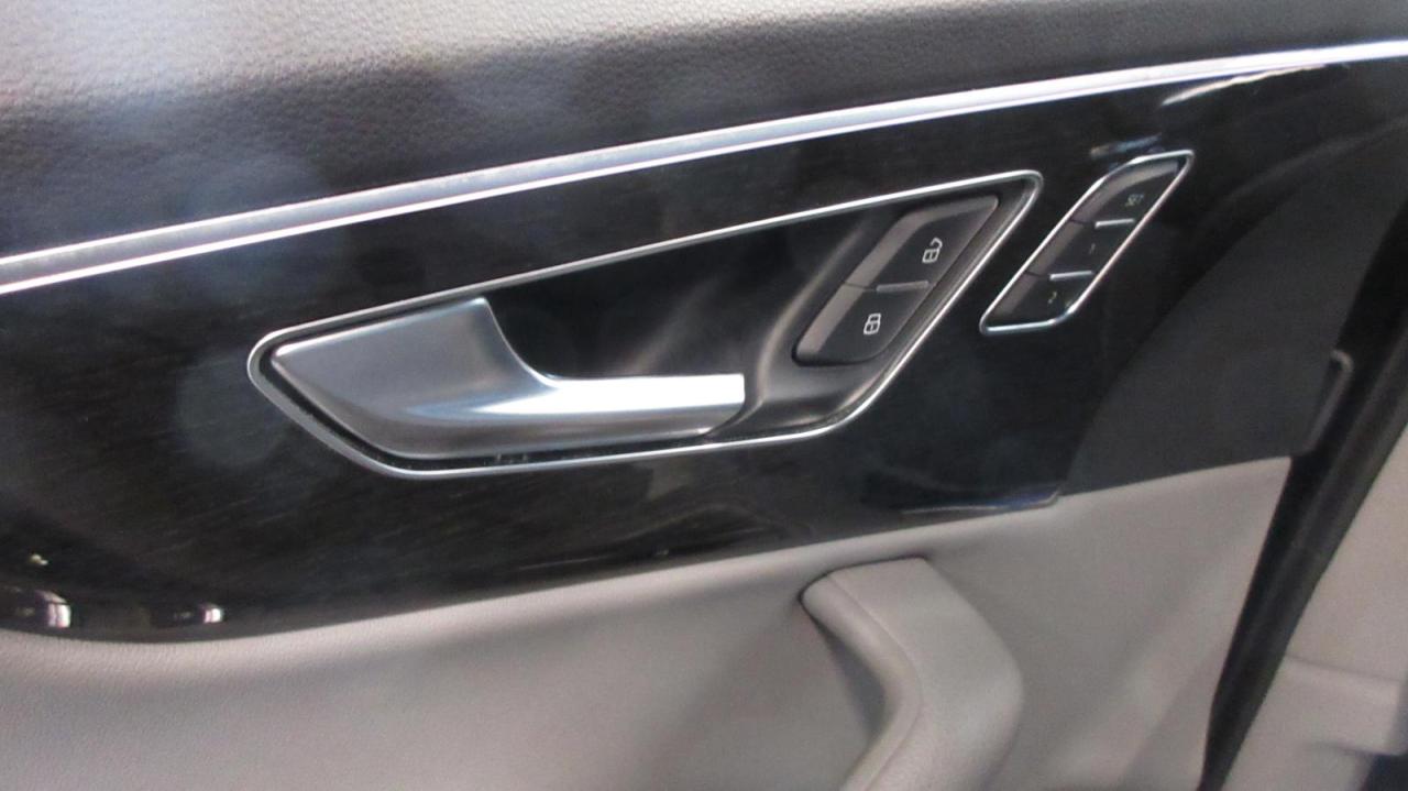 2022 Audi Q7 Progressiv 55 TFSI quattro - Photo #28