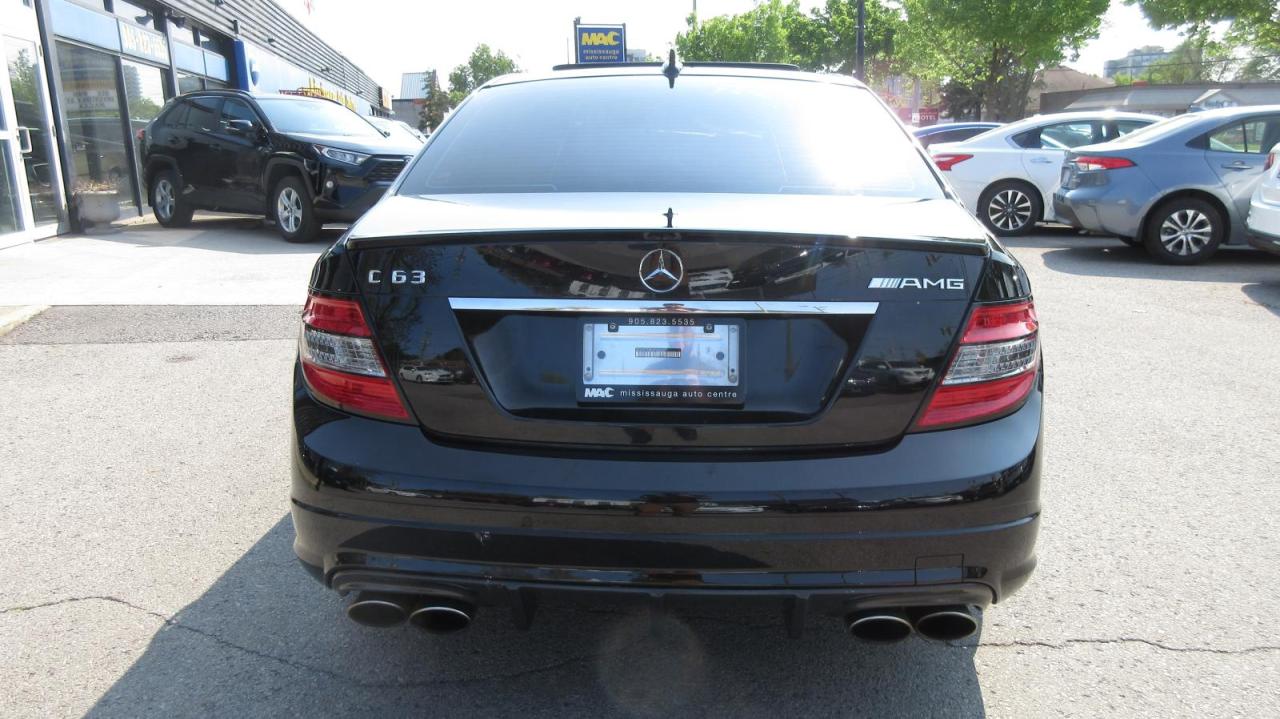 2010 Mercedes-Benz C63 AMG 4dr Sdn C 63 RWD AMG - Photo #4