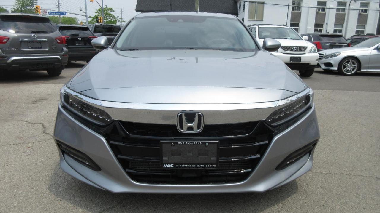 2020 Honda Accord Sedan Touring CVT Photo2
