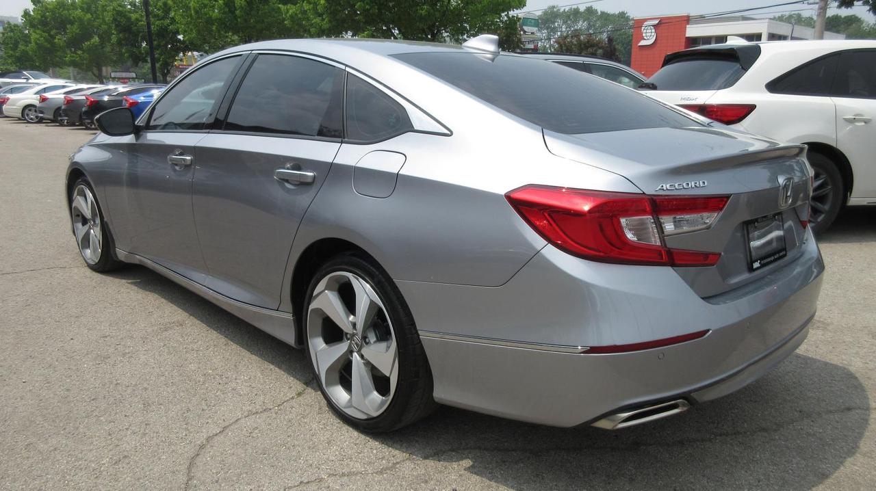 2020 Honda Accord Sedan Touring CVT Photo