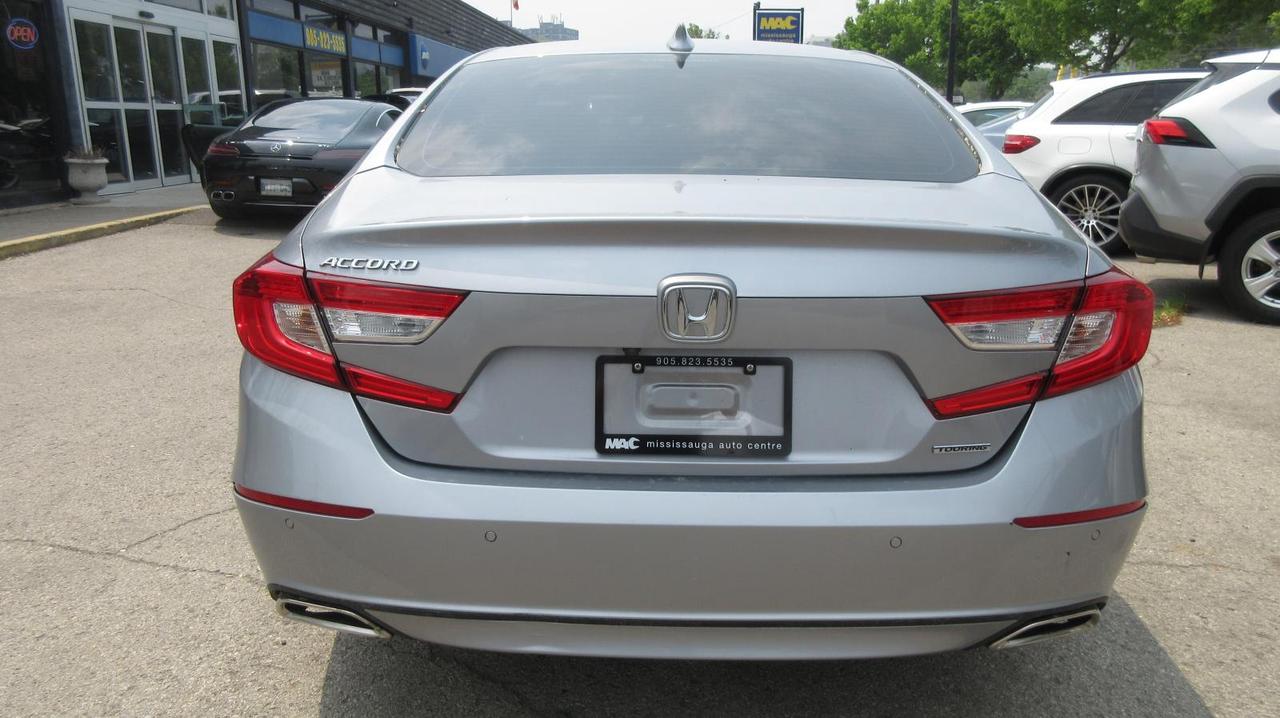 2020 Honda Accord Sedan Touring CVT Photo